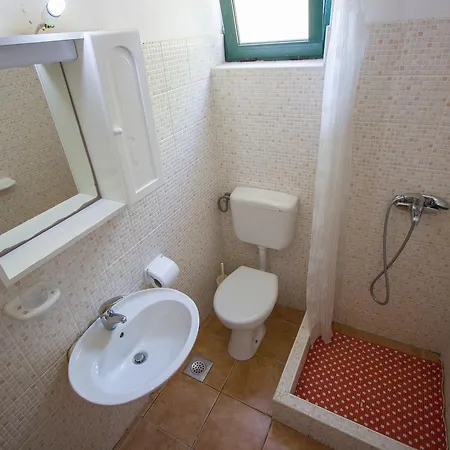 Apartamento Uvala Rapak 12779c Gdinj